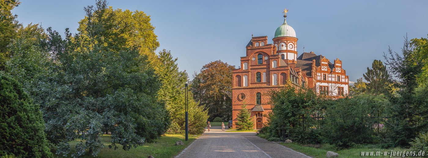 Schloss Wiligrad Ausstellungen, Ausstellung, John und Jürgens, Fotografie und Malerei, Ausstellungseröffnung Sonnabend 10. Mai 2025, 17 Uhrr